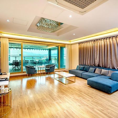 Hs Tourist Hotel Yeosu Buitenkant foto