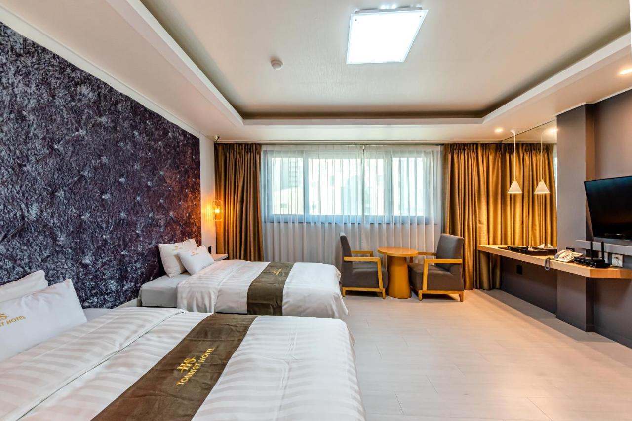 Hs Tourist Hotel Yeosu Buitenkant foto