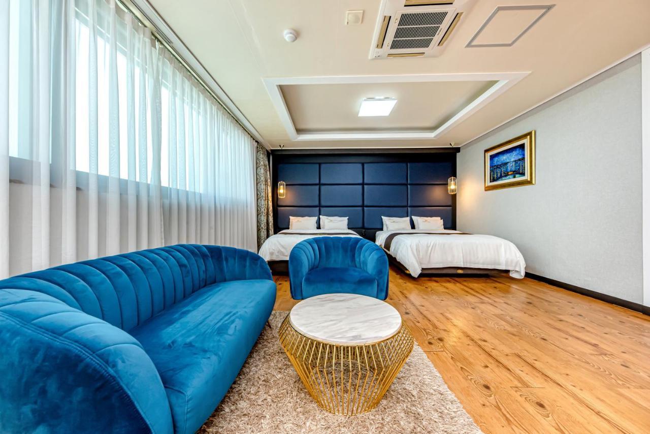 Hs Tourist Hotel Yeosu Buitenkant foto