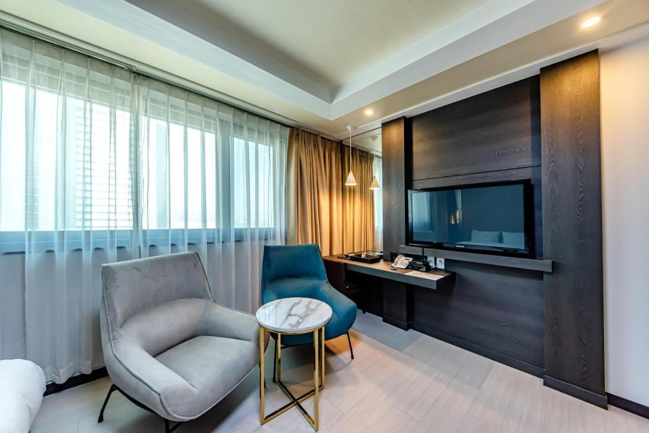 Hs Tourist Hotel Yeosu Buitenkant foto