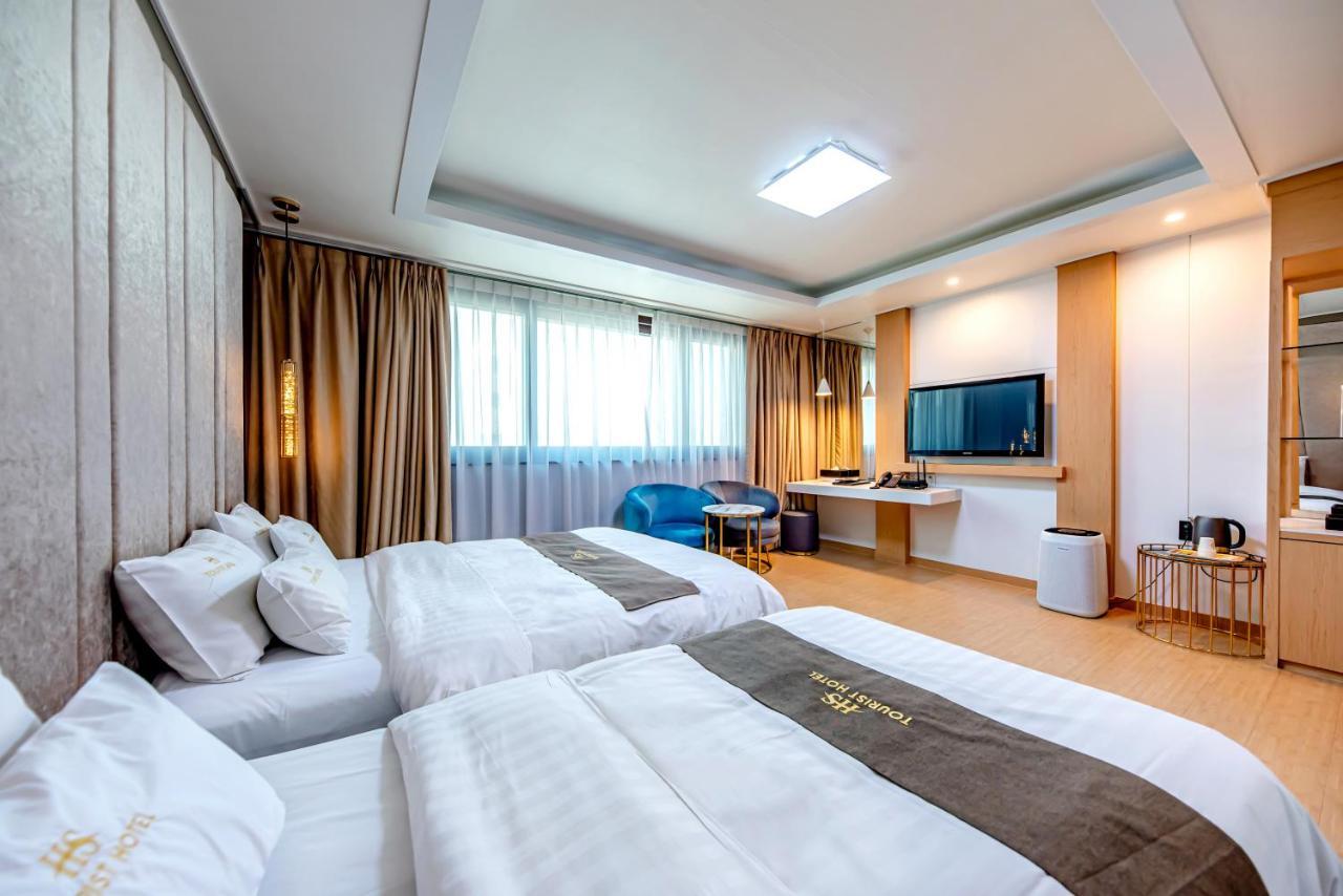 Hs Tourist Hotel Yeosu Buitenkant foto