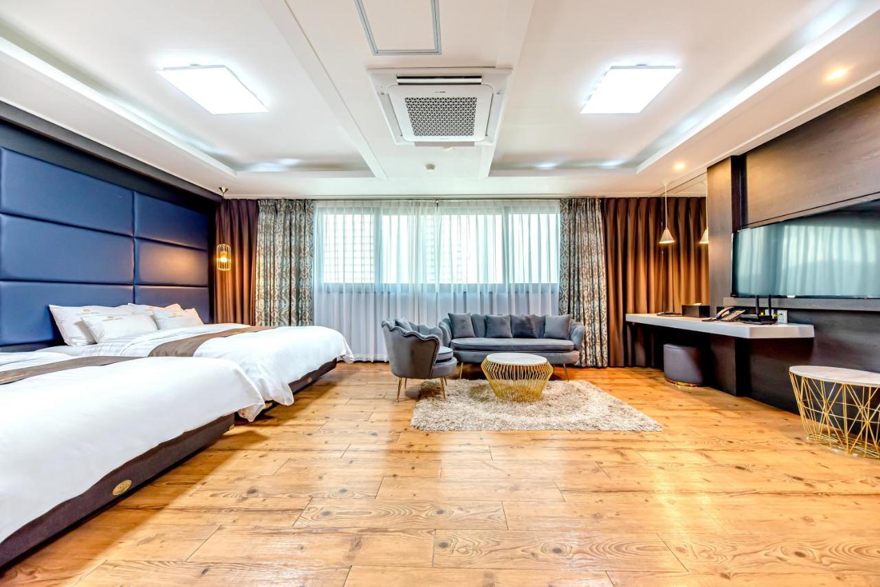 Hs Tourist Hotel Yeosu Buitenkant foto