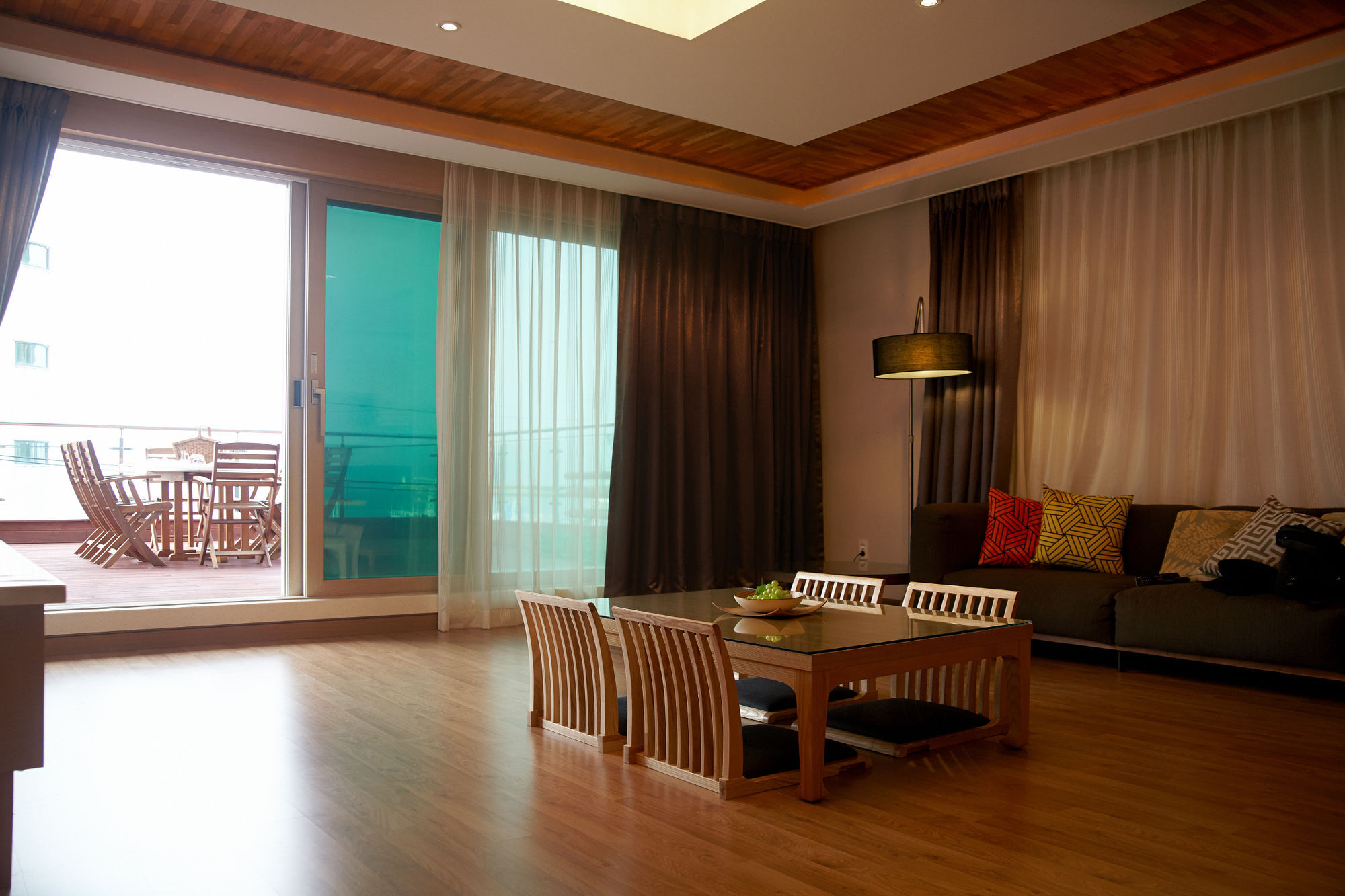 Hs Tourist Hotel Yeosu Buitenkant foto