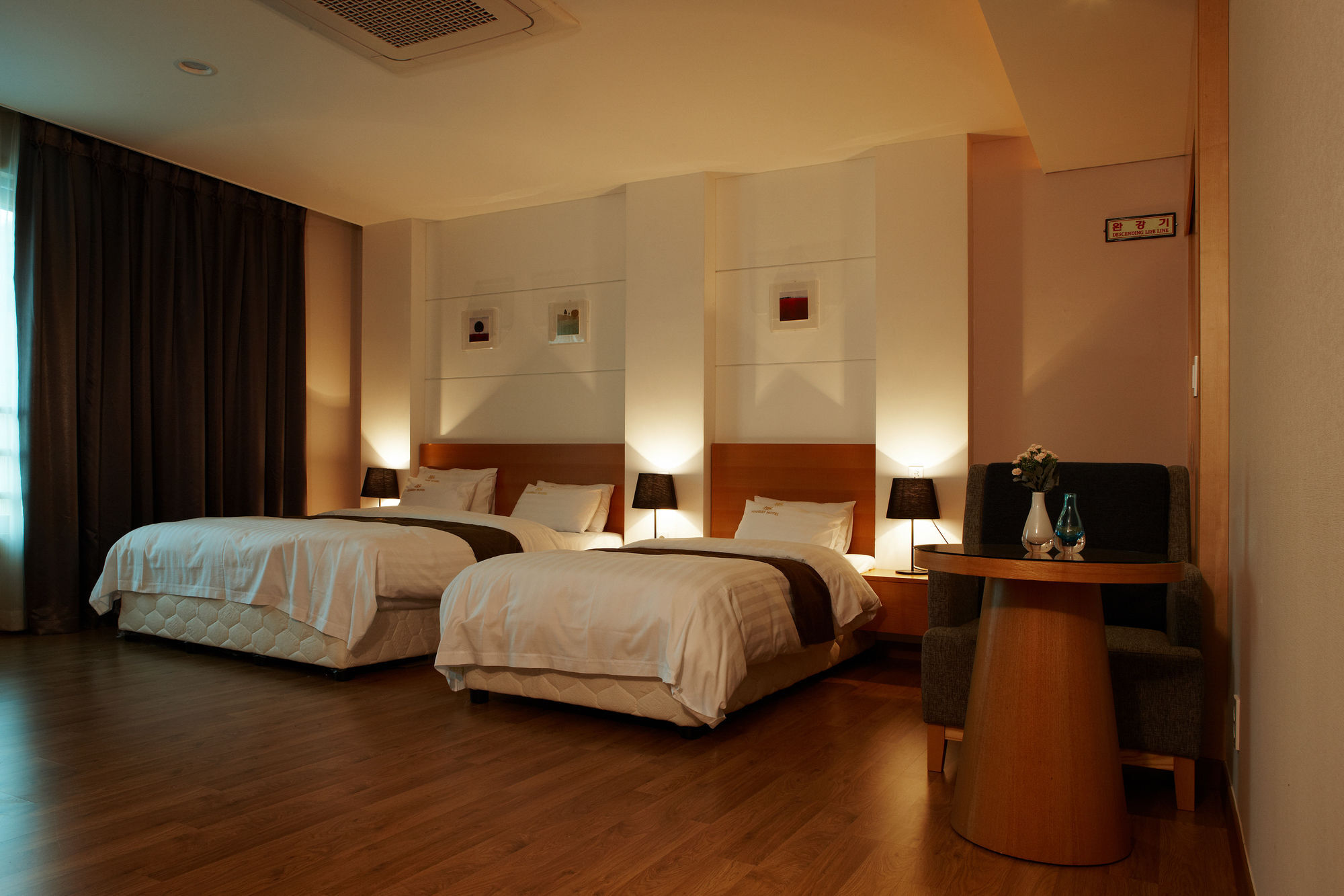 Hs Tourist Hotel Yeosu Buitenkant foto