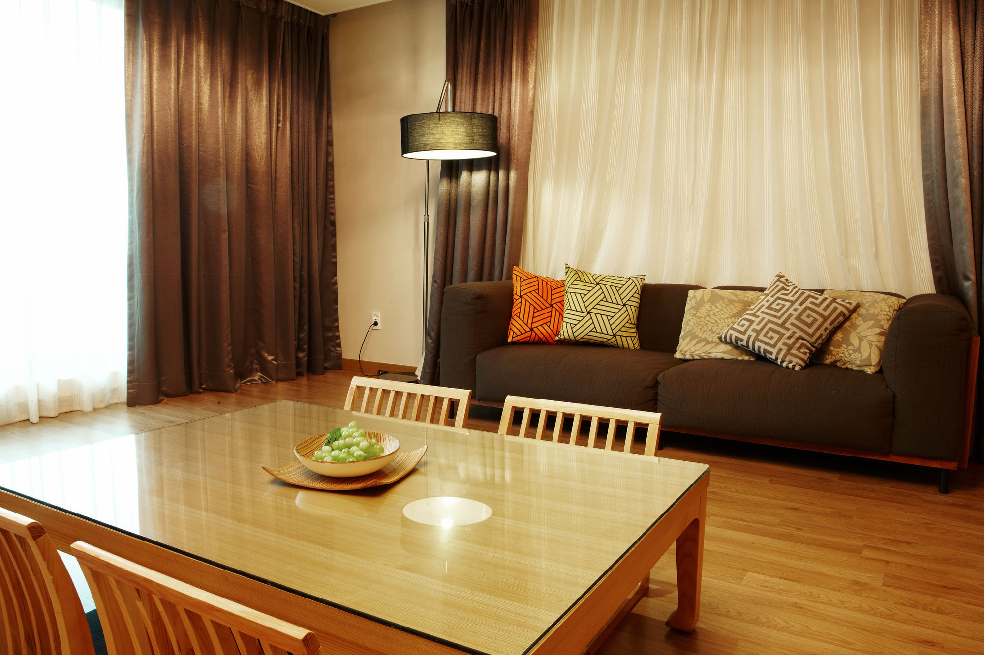 Hs Tourist Hotel Yeosu Buitenkant foto
